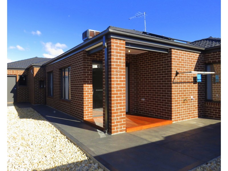 9 Dianella Avenue, Kalkallo VIC 3064