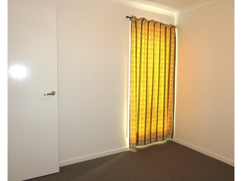 16 Jolimont Avenue, Mickleham VIC 3064