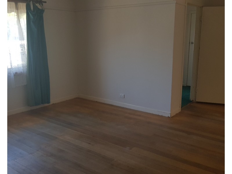 4 Browning Street, Kingsbury VIC 3083