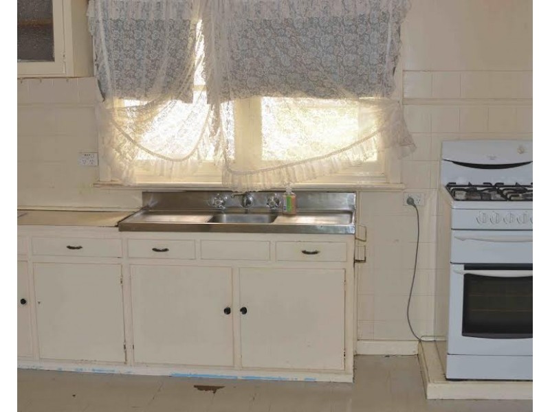 4 Browning Street, Kingsbury VIC 3083