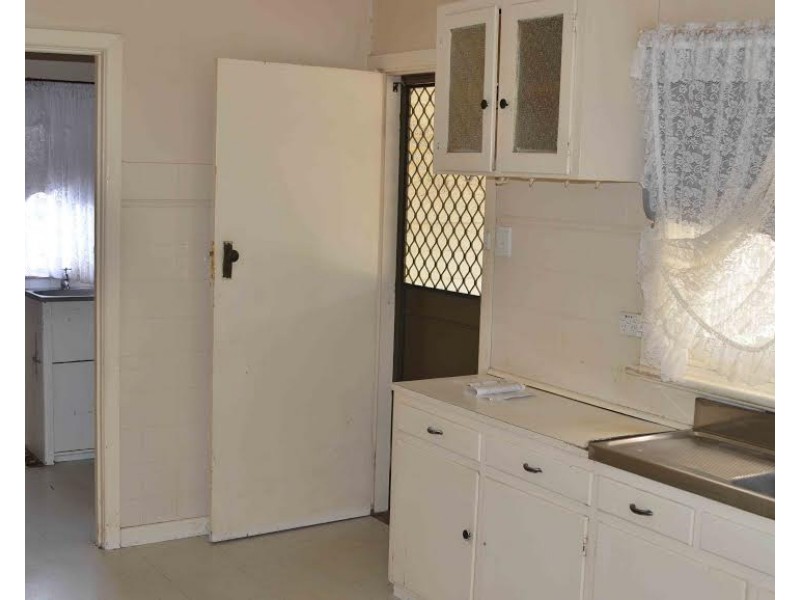 4 Browning Street, Kingsbury VIC 3083