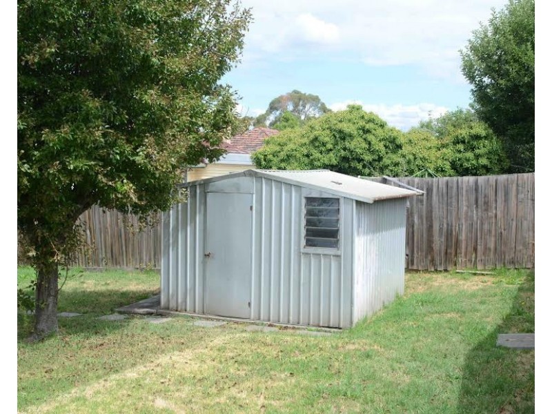 4 Browning Street, Kingsbury VIC 3083