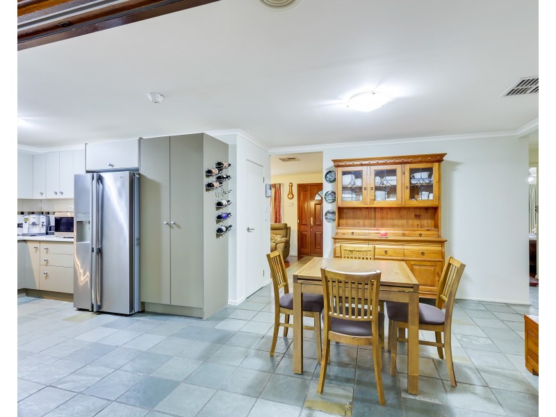 16 Athena Place, Epping VIC 3076