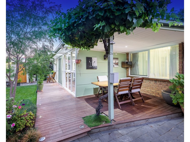 16 Athena Place, Epping VIC 3076