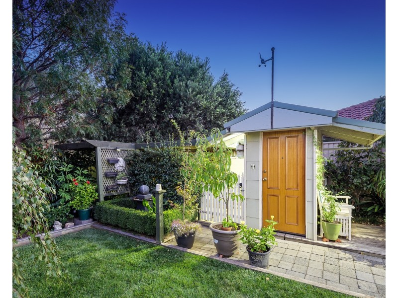 16 Athena Place, Epping VIC 3076