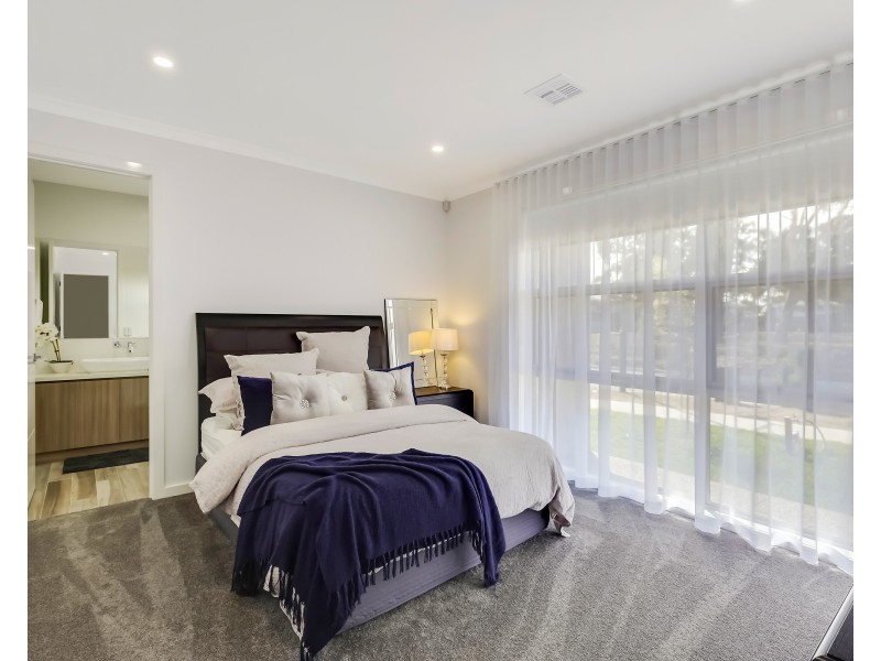 10 Buckley Street, Doreen VIC 3754