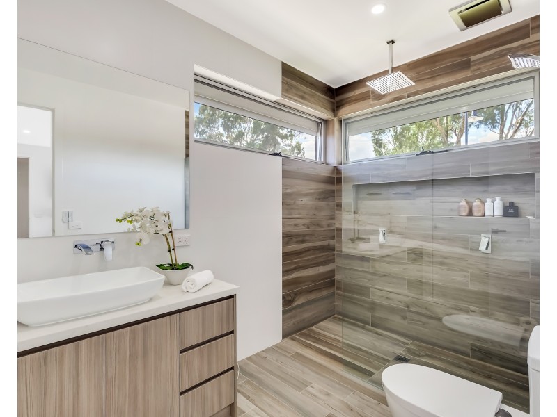 10 Buckley Street, Doreen VIC 3754