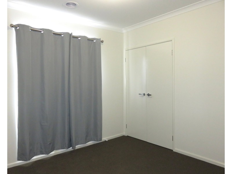 10 Mattamber Road, Wollert VIC 3750