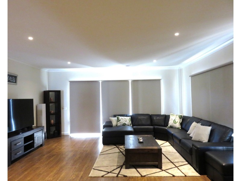 3 Mountleigh Circuit, Craigieburn VIC 3064