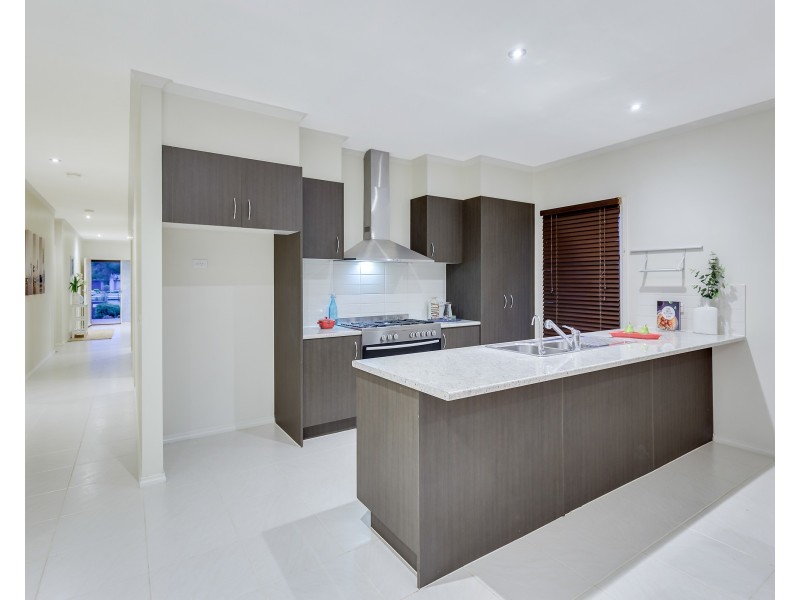 50 Broadleaf Drive, Epping VIC 3076
