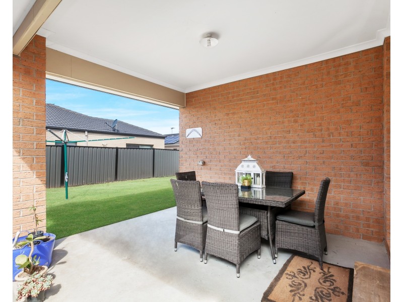5 Faith Road, Craigieburn VIC 3064