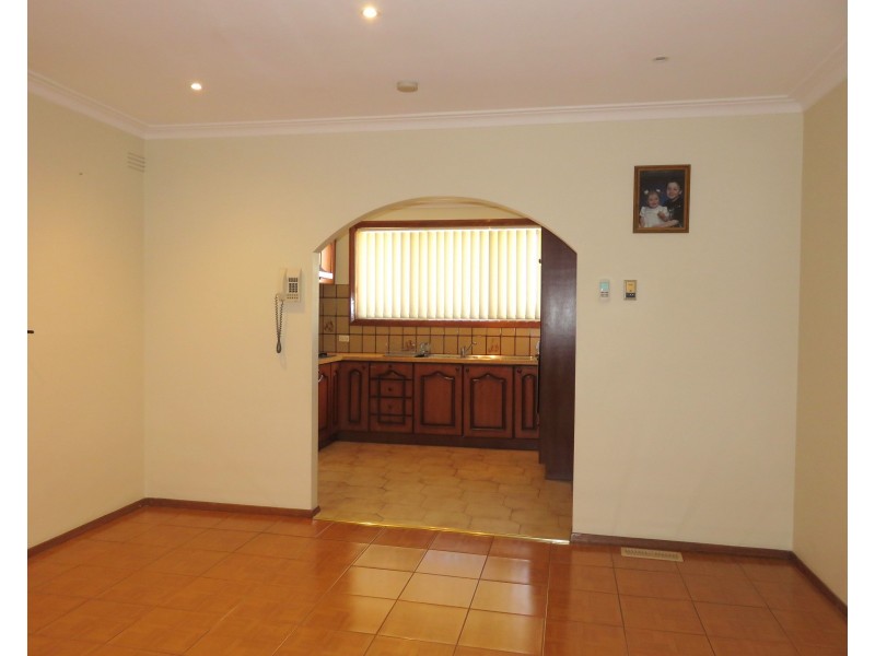 121 Kingsway Drive, Lalor VIC 3075