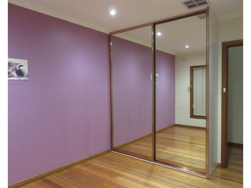 121 Kingsway Drive, Lalor VIC 3075