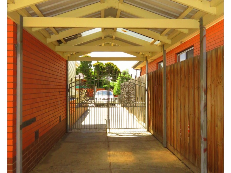 121 Kingsway Drive, Lalor VIC 3075