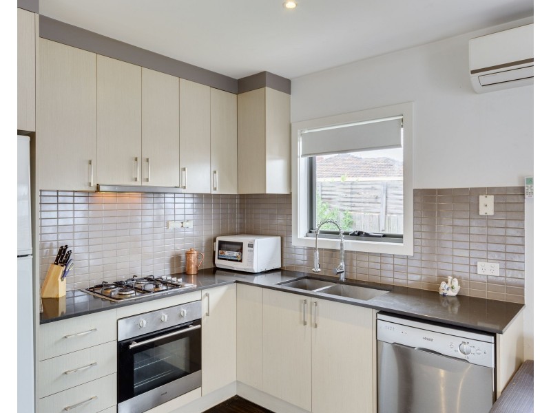 3/12 Kirwan Avenue, Lalor VIC 3075