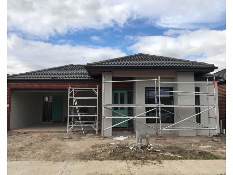 14 Geyser Street, Craigieburn VIC 3064