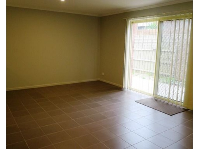 13 Pace Circuit, South Morang VIC 3752