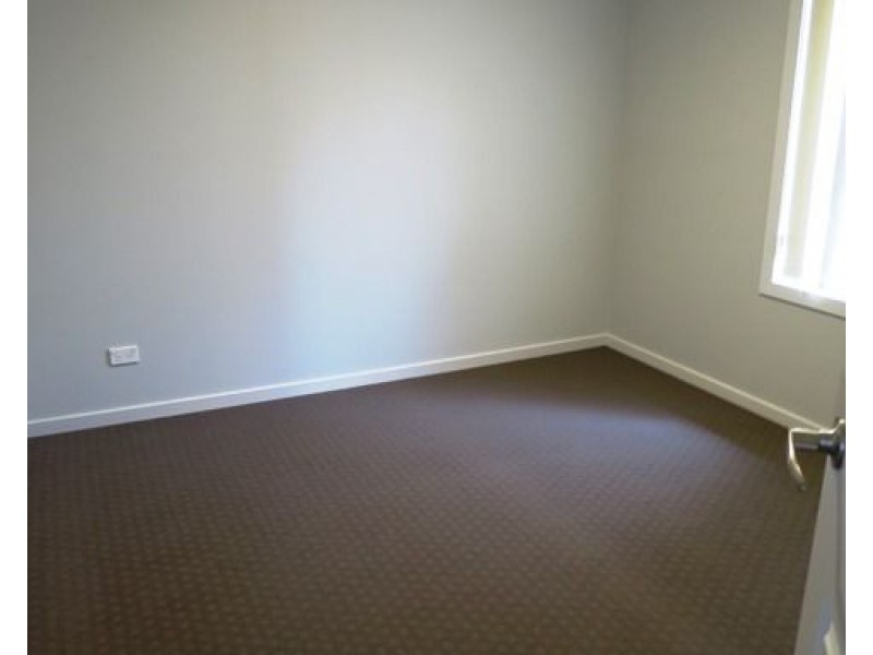 13 Pace Circuit, South Morang VIC 3752