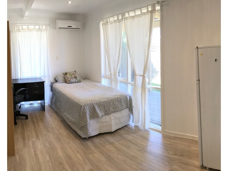 Rooms @ 5 Merryn Close, Bundoora VIC 3083