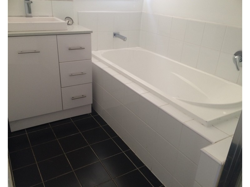 Rooms @ 5 Merryn Close, Bundoora VIC 3083