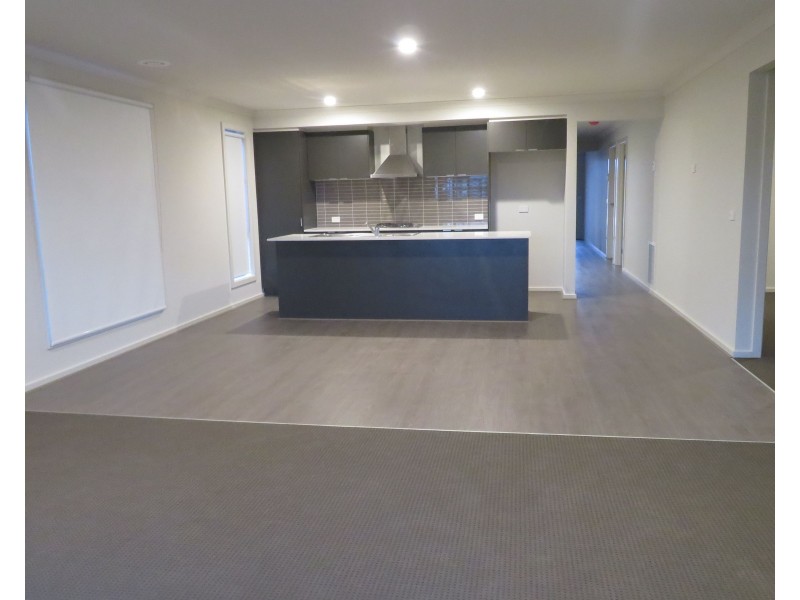 22 Bendigo Street, Mickleham VIC 3064