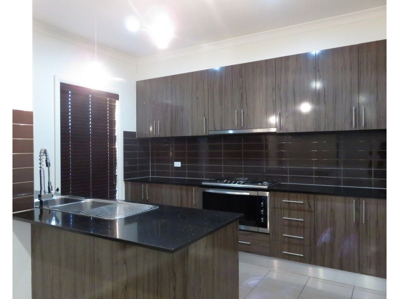 10 Bancroft Street, Wollert VIC 3750