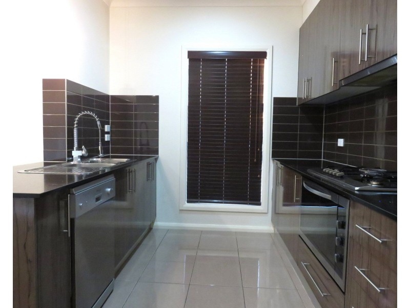 10 Bancroft Street, Wollert VIC 3750