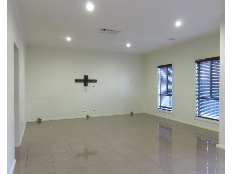 10 Bancroft Street, Wollert VIC 3750