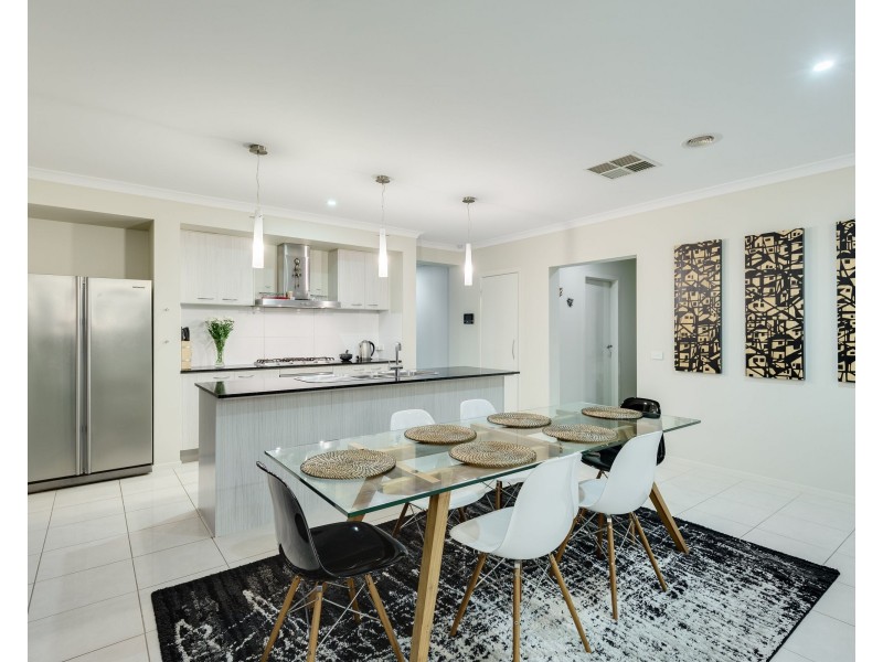 14 Lucindale Road, Wollert VIC 3750