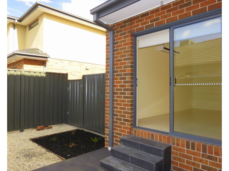 3/8 Prince Andrew Avenue, Lalor VIC 3075