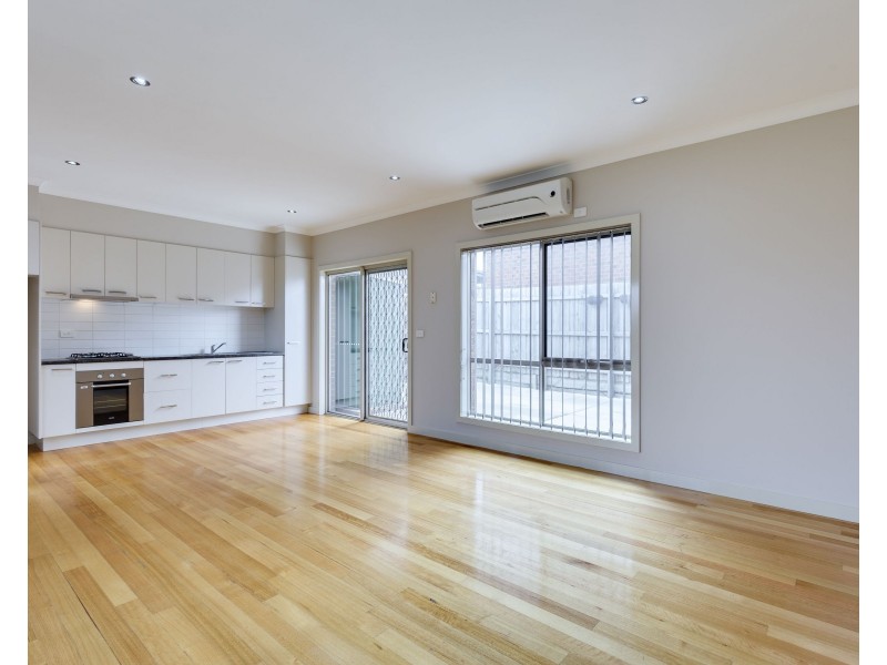 1/52 Miranda Road, Reservoir VIC 3073