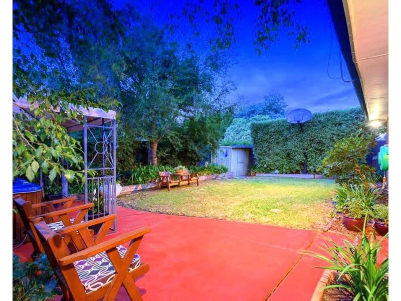32 Northumberland Drive, Epping VIC 3076