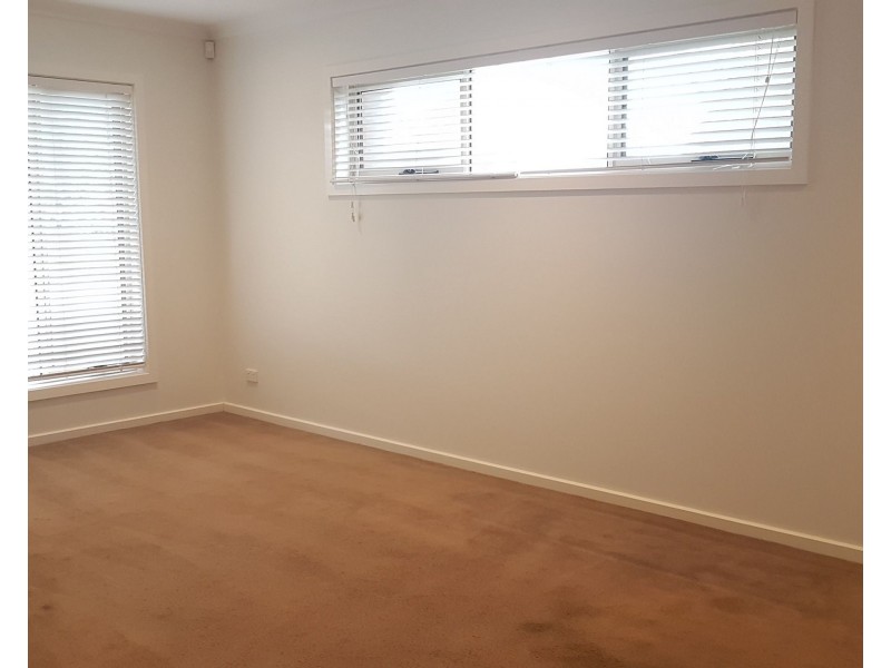 8 Chatsworth Avenue, Mernda VIC 3754