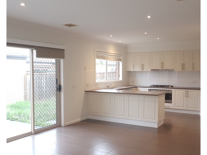 8 Chatsworth Avenue, Mernda VIC 3754