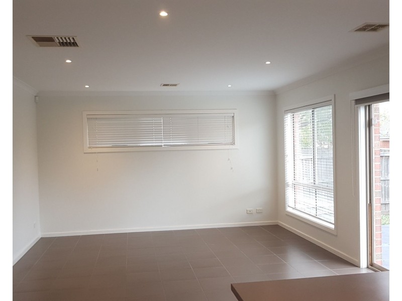 8 Chatsworth Avenue, Mernda VIC 3754