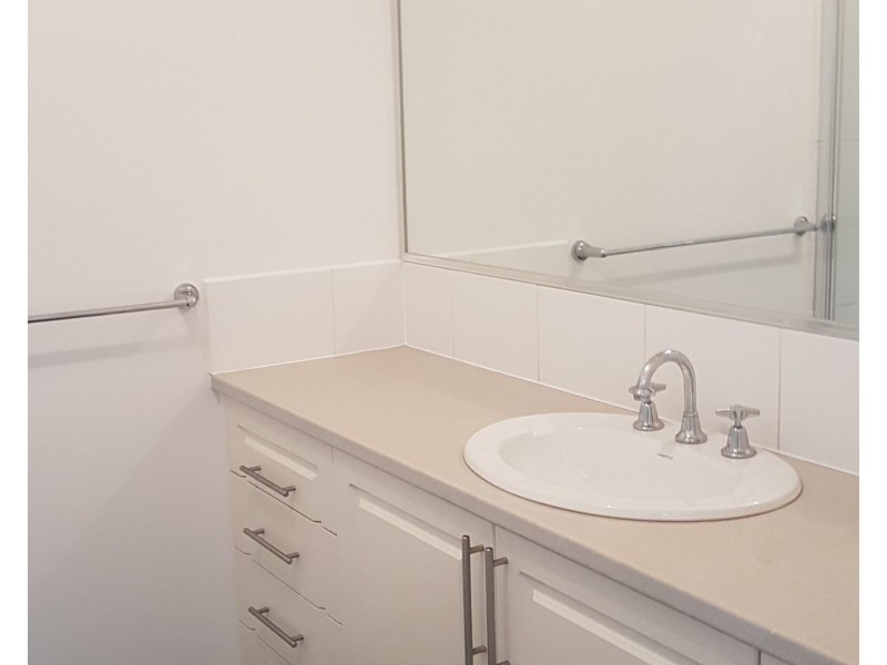 8 Chatsworth Avenue, Mernda VIC 3754