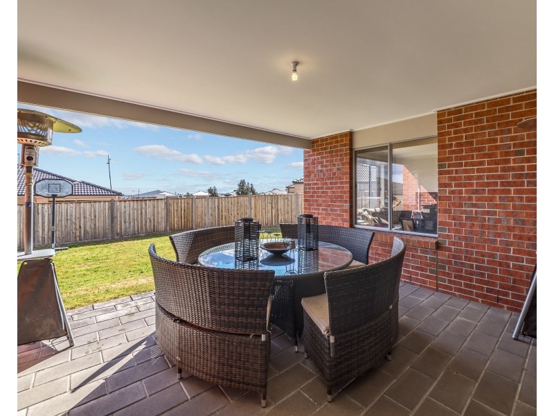 4 Mombassa Drive, Wollert VIC 3750