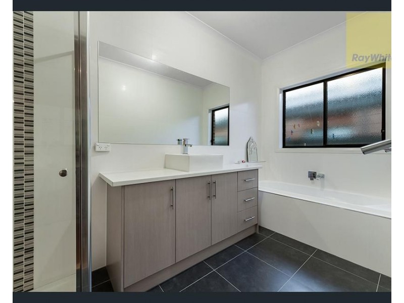 29 Somersby Road, Craigieburn VIC 3064