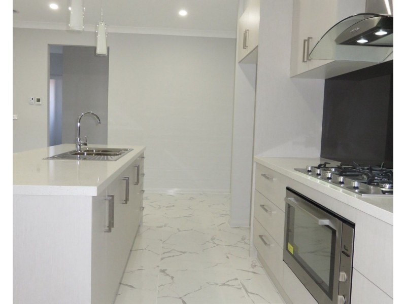240 Harvest Home Road, Epping VIC 3076
