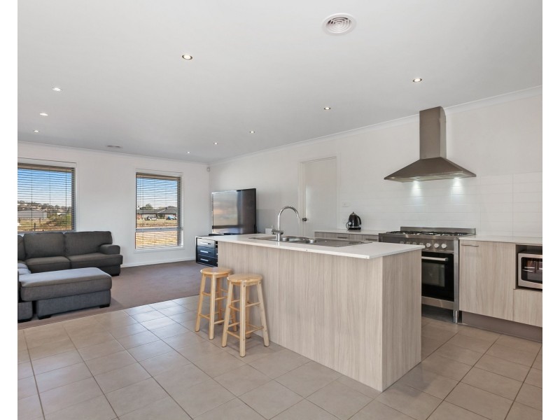 5 Everlasting Chase, Whittlesea VIC 3757