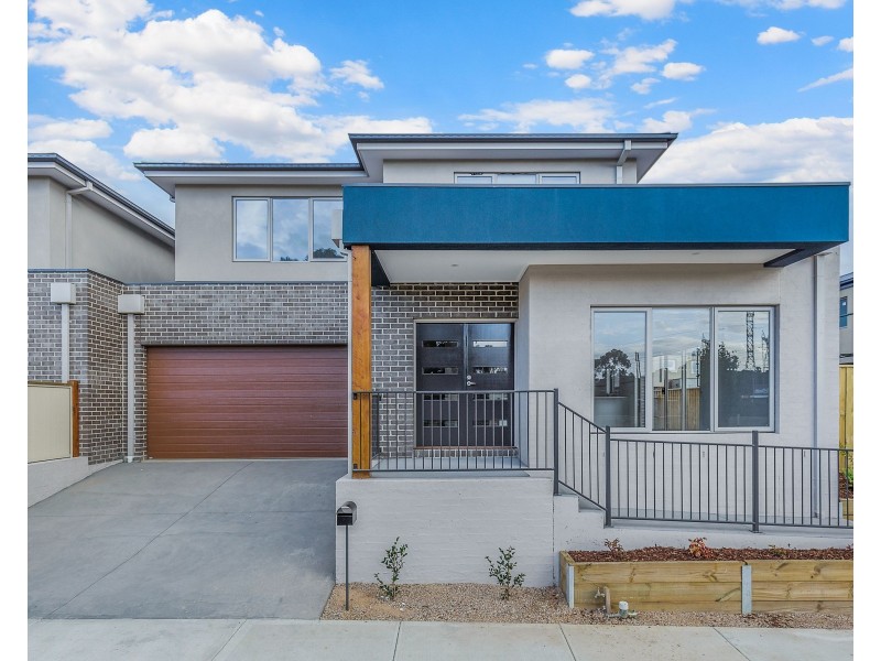 1 and 2/22 Yellow Brick Road, Doreen VIC 3754