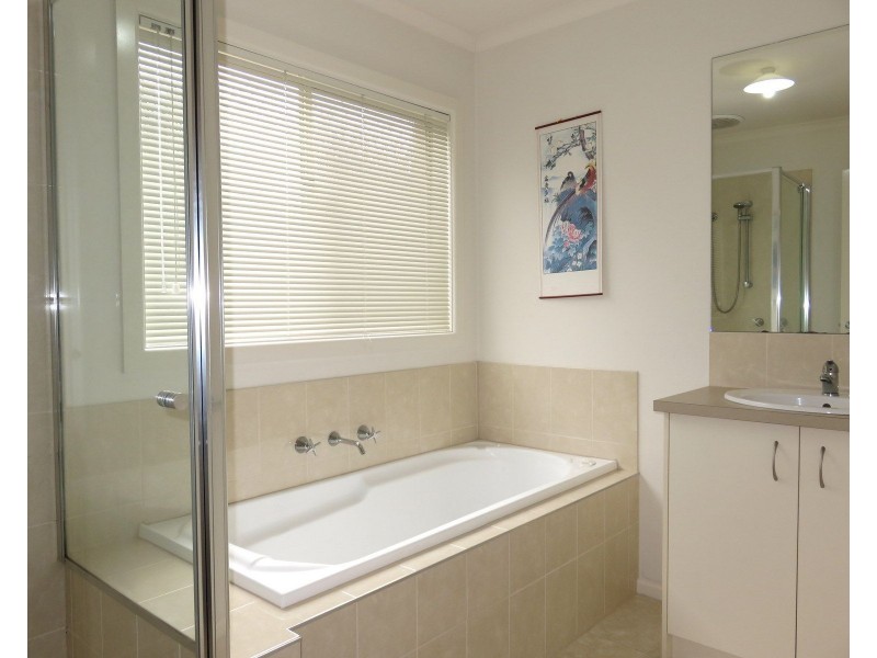 34 Manley Street, Epping VIC 3076