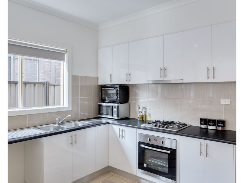 50 Moor Park Drive, Craigieburn VIC 3064