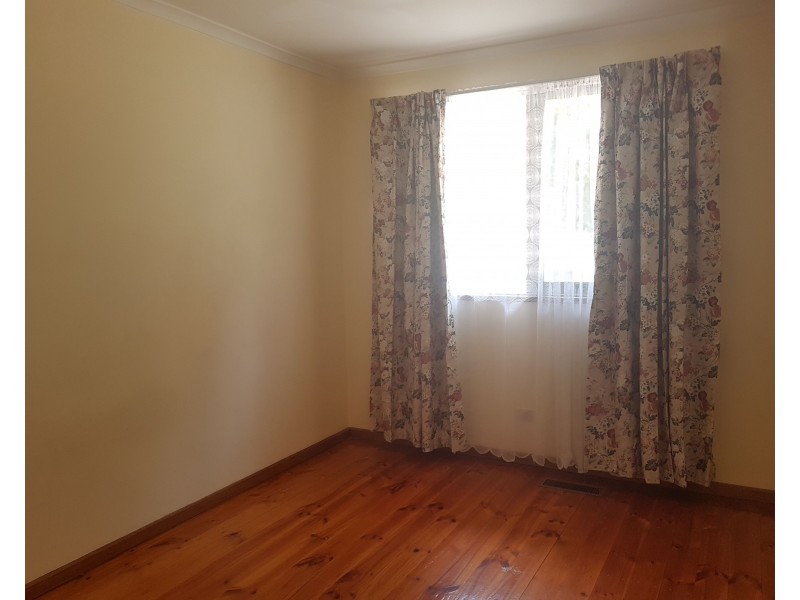 13 Grevillia Drive, Mill Park VIC 3082