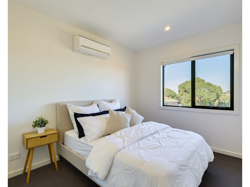 1/16 Joan Court, Reservoir VIC 3073