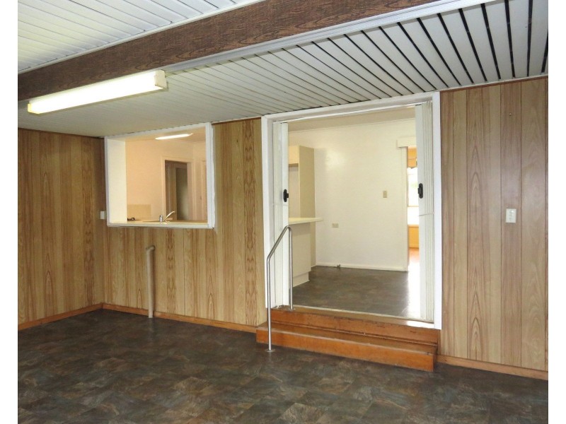 19 Pinewood Drive, Thomastown VIC 3074