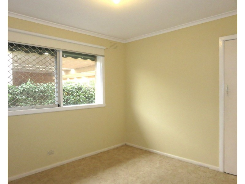 19 Pinewood Drive, Thomastown VIC 3074