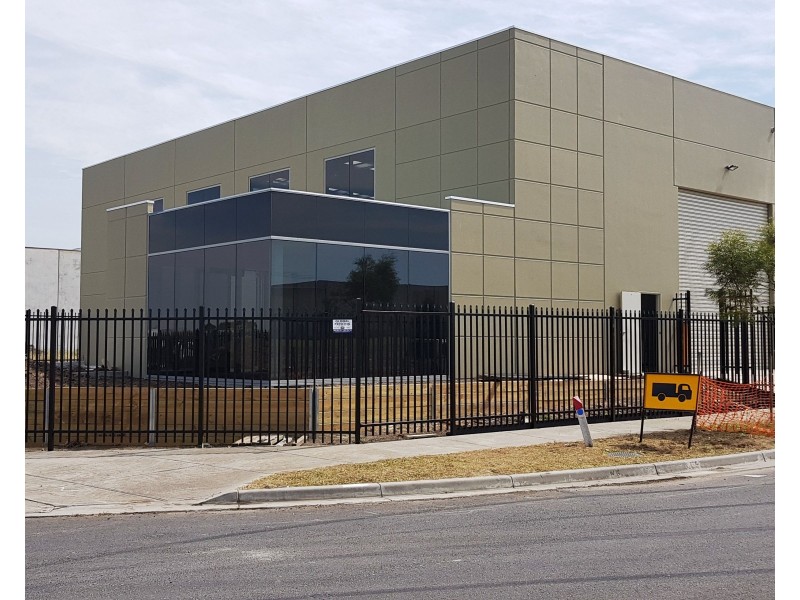 16B/2 Alysam Road, Epping VIC 3076