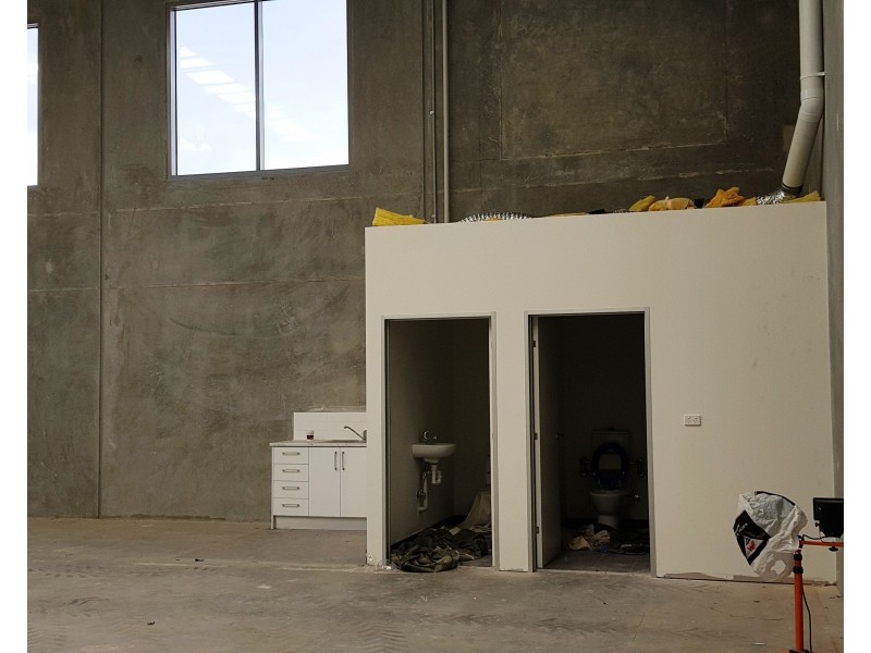 16B/2 Alysam Road, Epping VIC 3076