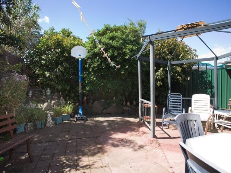 4 Pinewood Drive, Thomastown VIC 3074